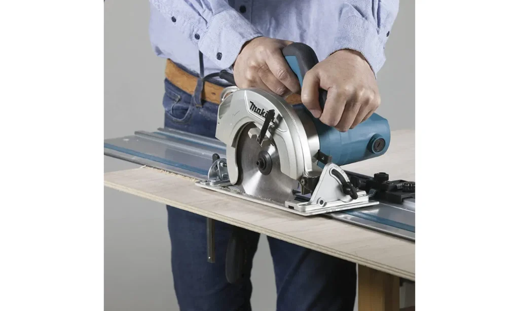 bien choisir sa scie circulaire Racetools